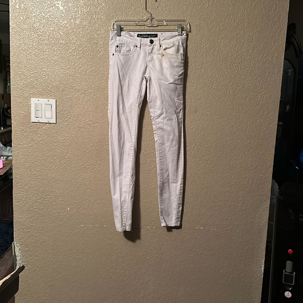 White Skinny Jeanslove my booty white jeans 0